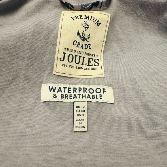 Joules Rightas Rain Gray Floral Rain Jacket NWOT Women’s US8 UK12 - Picture 4 of 11